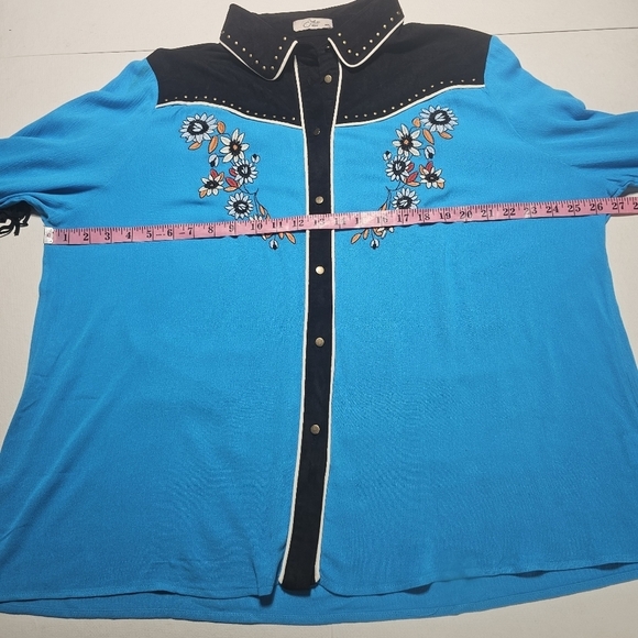John Moon Texas cowgirl XXL Button down western top with fringe.  Teal/black - Picture 16 of 16